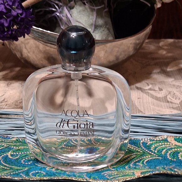 Empty bottle of Aqua de Gio - Picture 1 of 3
